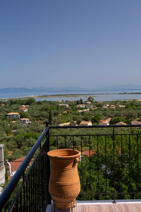 Villa Dimitris - The House Experience Frinion ภายนอก รูปภาพ