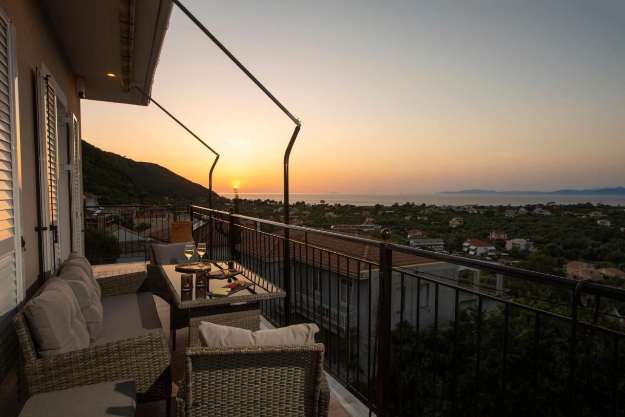 Villa Dimitris - The House Experience Frinion ภายนอก รูปภาพ